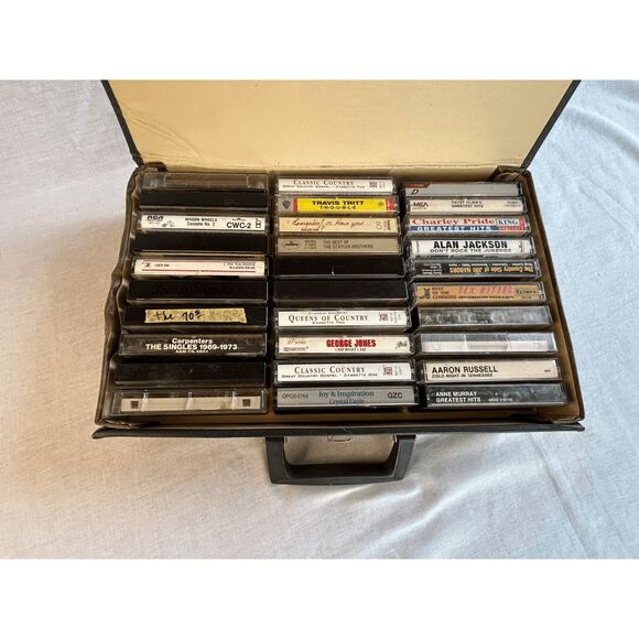 Classic Country 1970's/80's Cassette Tape Collection w/ Case, George Jones - Picture 6 of 14